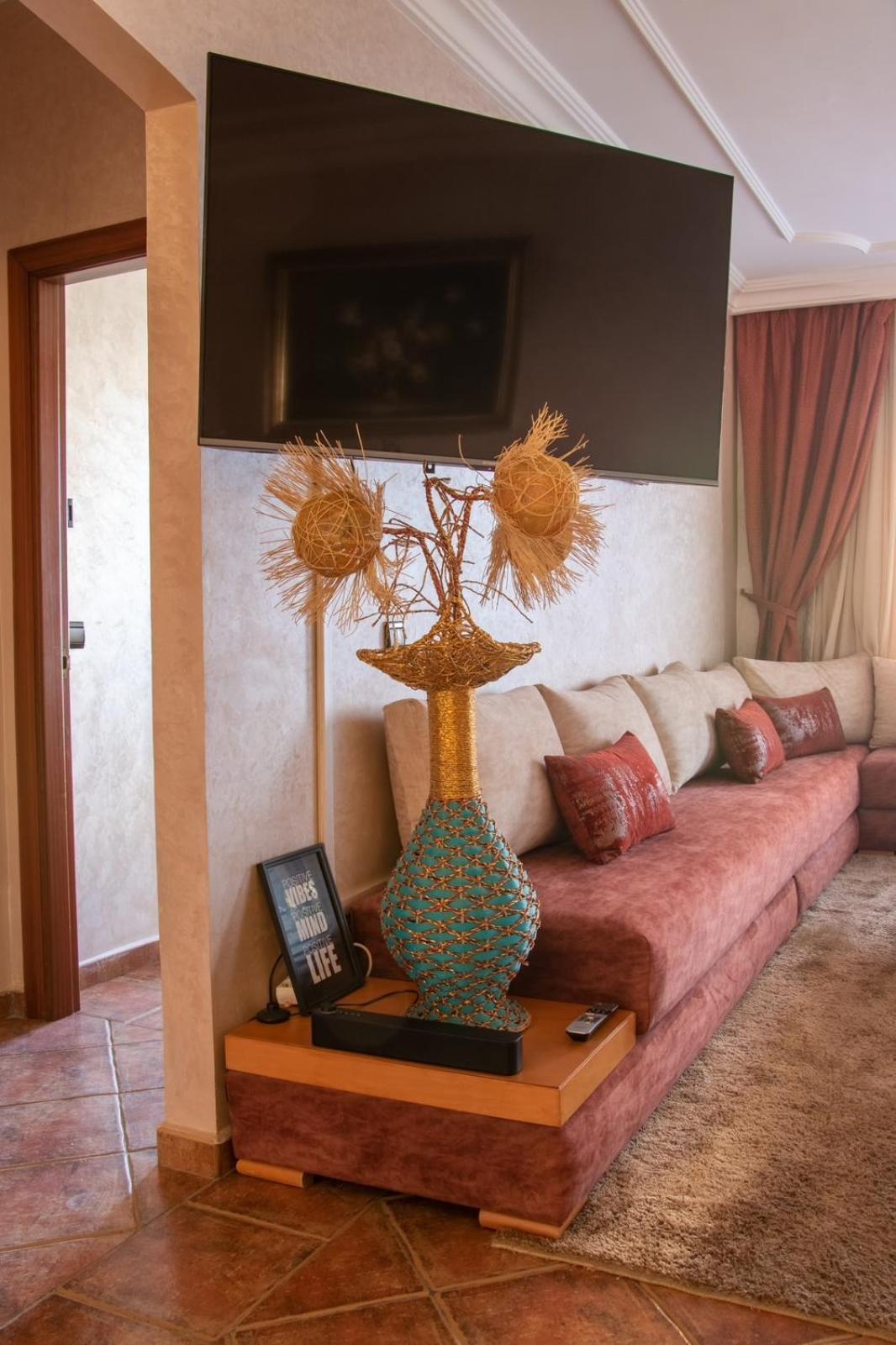 Prime Apt Near Beach With Pool, Amenities, Activities Deals 阿加迪尔 外观 照片