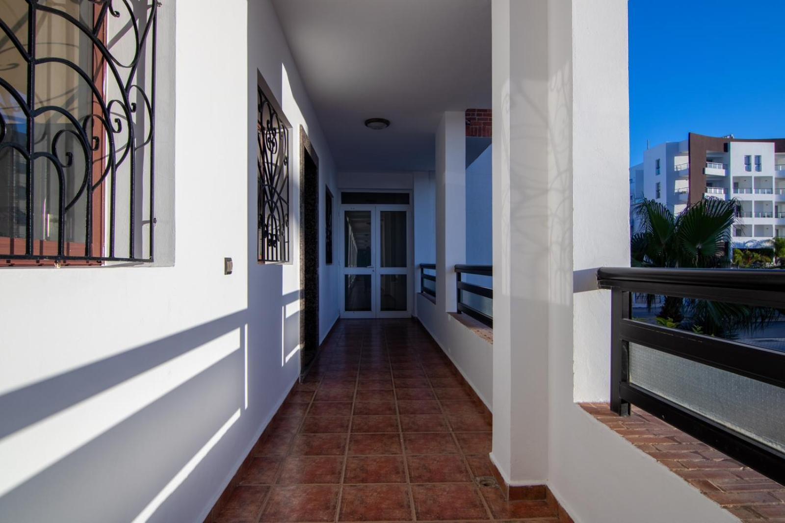 Prime Apt Near Beach With Pool, Amenities, Activities Deals 阿加迪尔 外观 照片